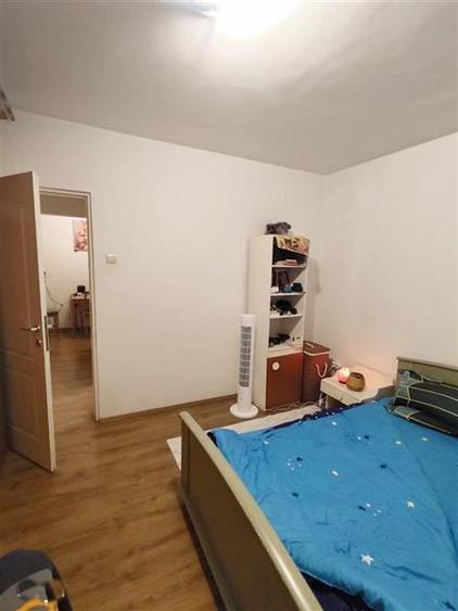Apartament 2 camere etaj intermediar zona Gemenii Profi