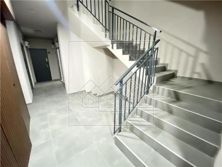 Ap. 2 camere, incalzire pardoseala, bloc nou cu lift, zona buna