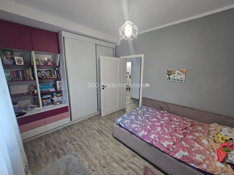 De închiriat – Duplex 1/2 în Moșnița Nouă - 600 €/lună - 12