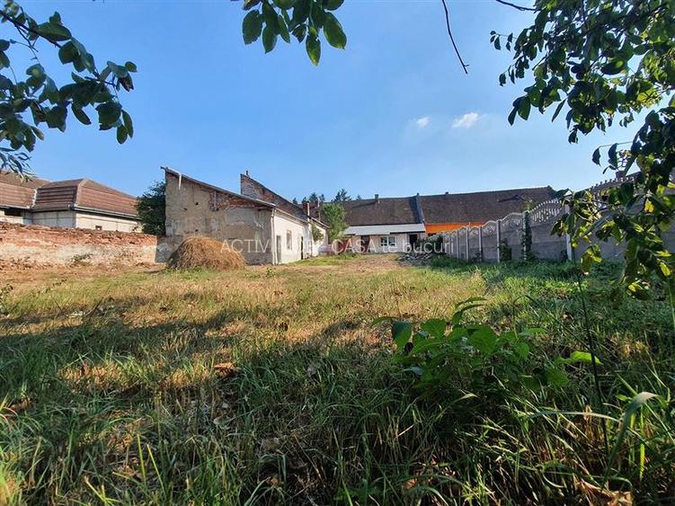 Bocsa Montana, Casa Solida + Teren, Strada Principala - 20