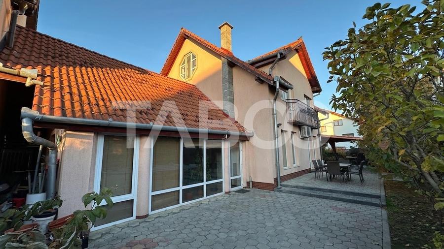 Casa 290mpu Individuala cu garaj teren liber 550m zona Selimbar Sibiu