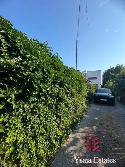 YSAIA IMOBILIARE - CASA DE VANZARE - TEREN 330 MP - ZONA LINISTITA -