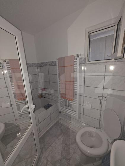 Apartament cu 2 camere, decomandat, zona Micro 40