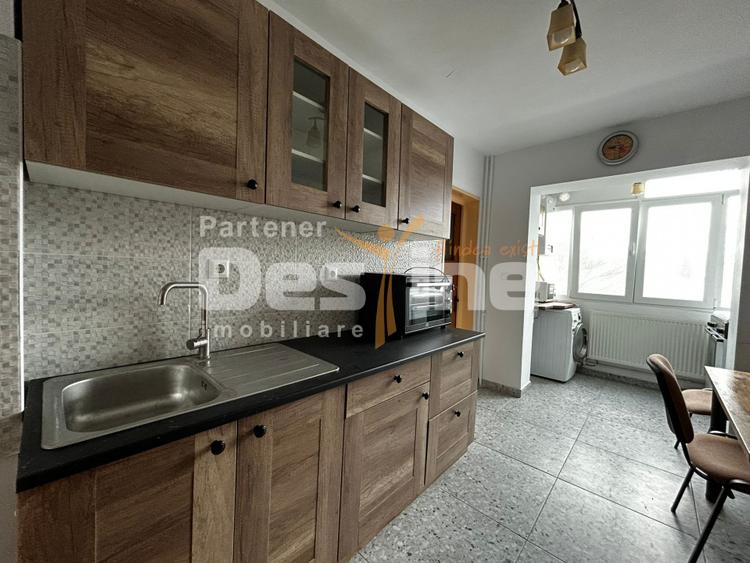 Apartament 3 camere decomandat 75 mp Copou Universitate