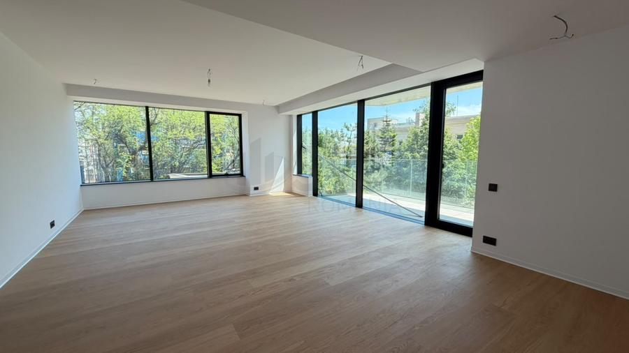 REA1028925 4 camere One Lake Club Floreasca