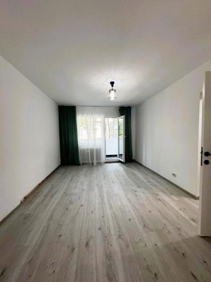 Etaj 2-Tatarasi Dispecer-3 Camere Decomandat-bloc fara risc