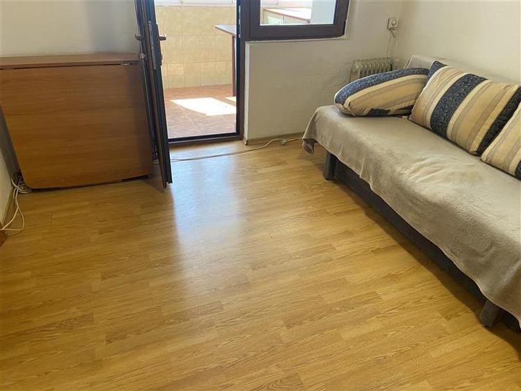 Garsoniera moderna de vanzare in Focsani ,zona ultracentrala , 43 mp, mobilata s