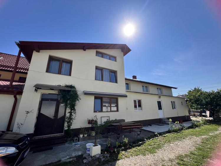 Casa individuala, 200 mp, 2 parcari, ideal pentru gradinita/investitie