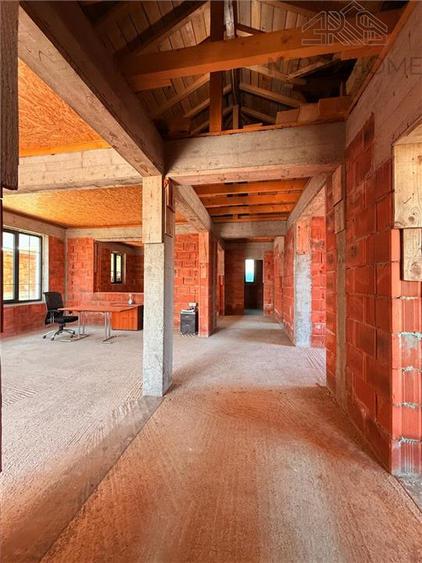 CASA CU EXTERIOR FINALIZAT-INTERIOR LA CARAMIDA (LIBERTATE DE FINISARE)