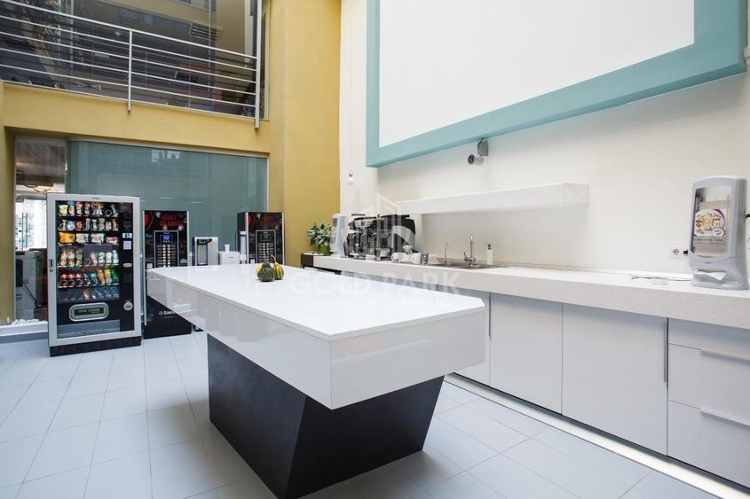 Cladire de Birouri- Zona Ultracentral- Suprafete intre 38 si 270 mp