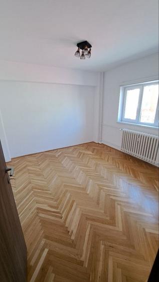 Dorobanti (ASE), 3 camere de inchiriat, 1/10, decomandat, 80 mp, renovat 2026