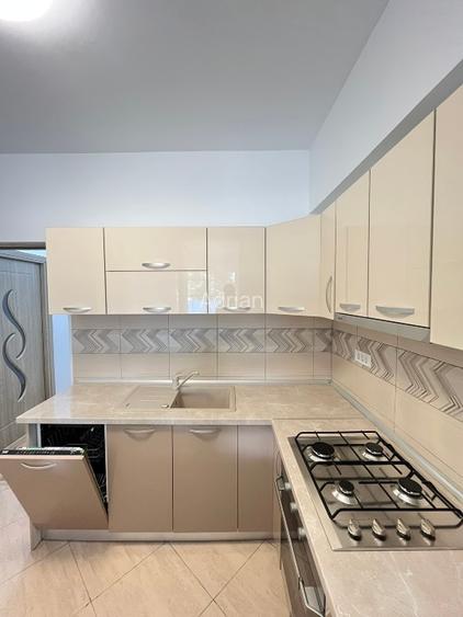 Proprietar, 2 camere decomandat, 10-12 min pe jos de metrou (950m), loc parcare - 11