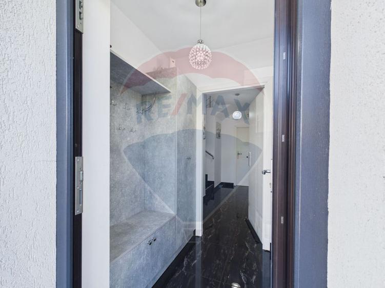 De vanzare ! Casa cu 4 camere,terasa si beci ! Comuna Berceni| Ilfov