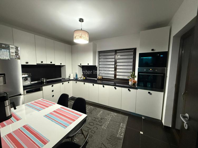 Vila Valea Adinca  5 drumuri cod 144569 - 9