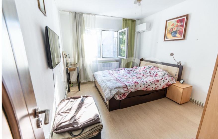 Apartament cu 3 camere si garaj de vanzare in cartierul Manastur