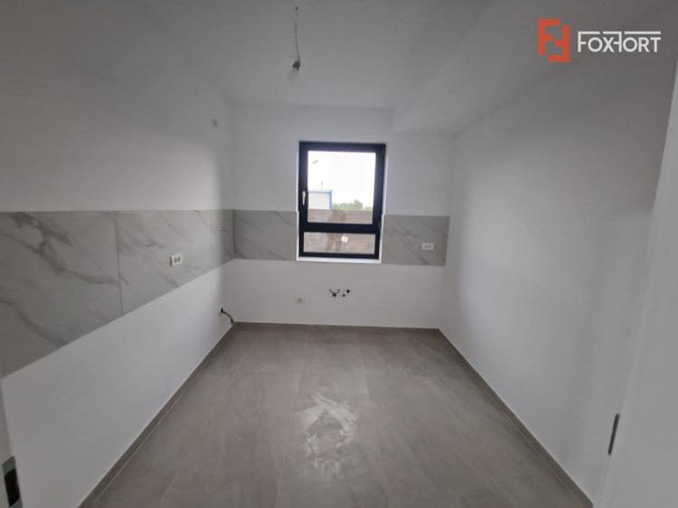 Duplex de vanzare, 4 camere, Mosnita Veche