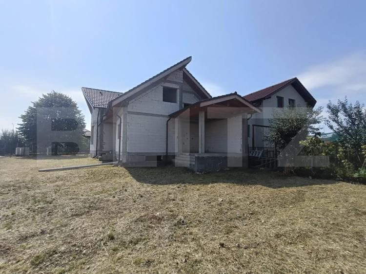 Casă la roșu 182 mp utili – 4 dormitoare + teren 438 mp, zona Orizont