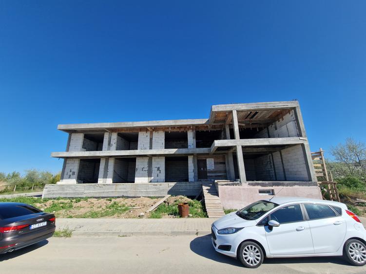 Midia Sat - Constructie S+P+1 la Rosu cu teren propietate - 148.000euro