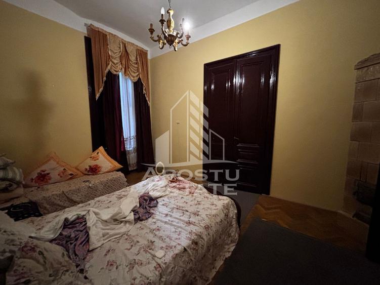 Casa cu 10 camere de inchiriat, zona Centrala, Timisoara