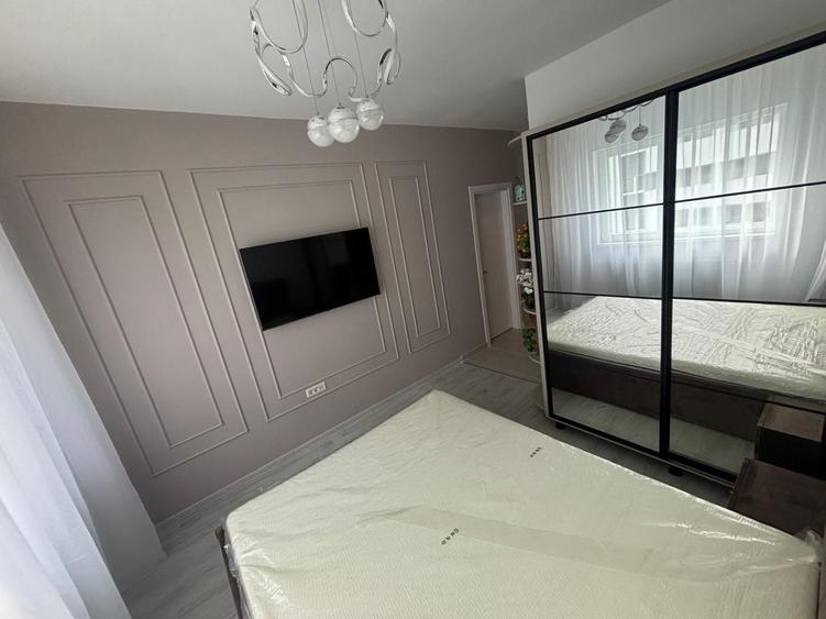 Garsoniera de inchiriat –Dotari: - TV + loc de parcare