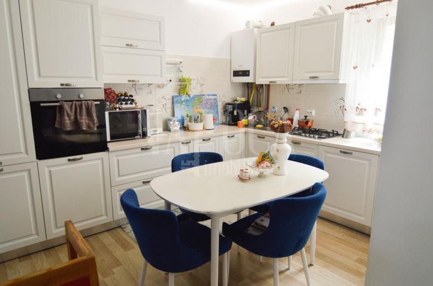 Apartament 4 camere de vanzare in Floresti