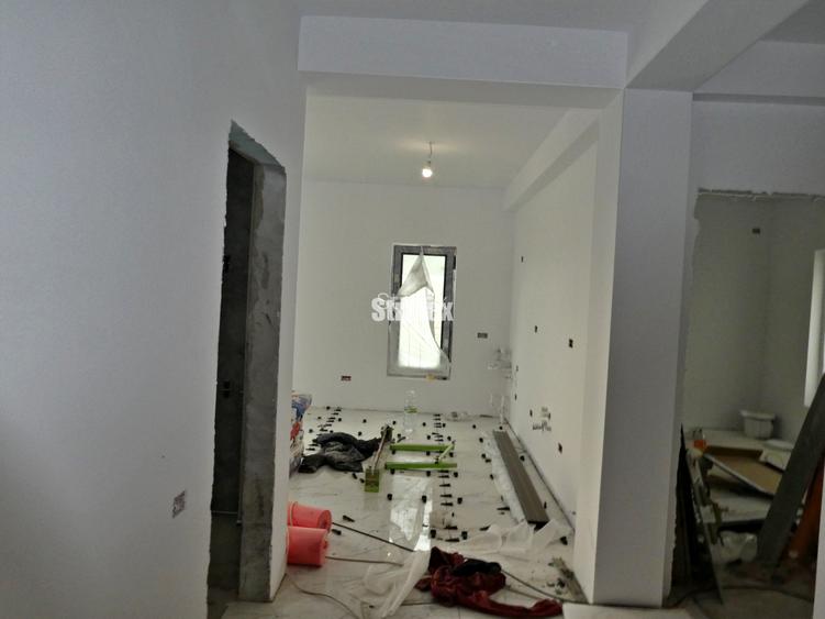 Casa individuala  cu 4 camere si 2 bai - 12