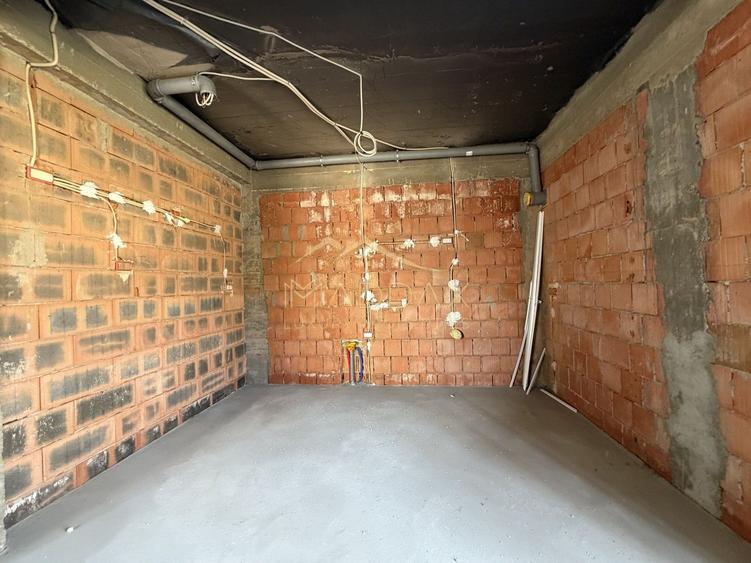 Vila cu 5 camere // P+1E / *203mp* / Chitila - langa Lac