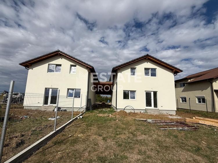 Duplex unit prin carport in Mosnita Noua