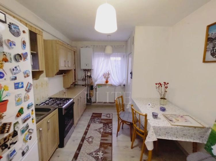 Apartament 3 camere în zona Facultatea de Arhitectura
