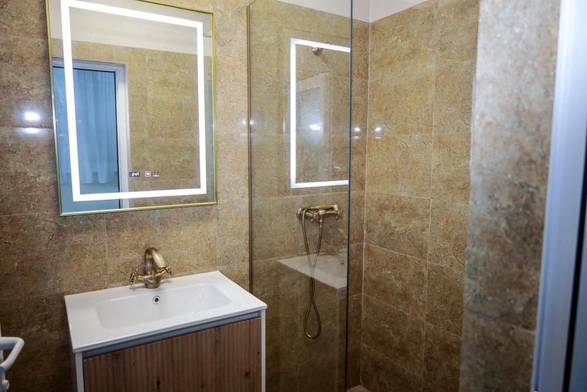OFERTA MEDEEA CASA CARAMIDA CU 4 CAMERE 367 MP PRET 220000 EURO