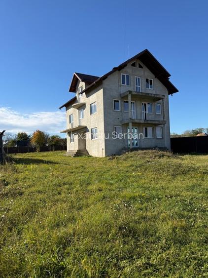 Casă P+1+M de vânzare – Siminicea, județul Suceava – 270 mp construiți – Teren 2 - 6