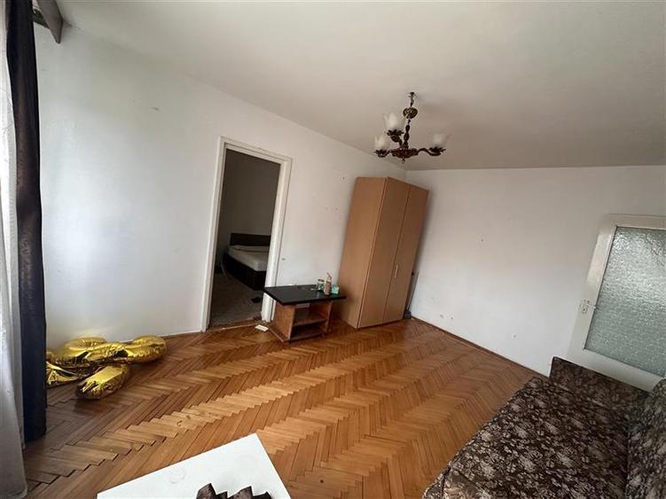 2 camere etaj 3 aproape de Colegiul Banatean