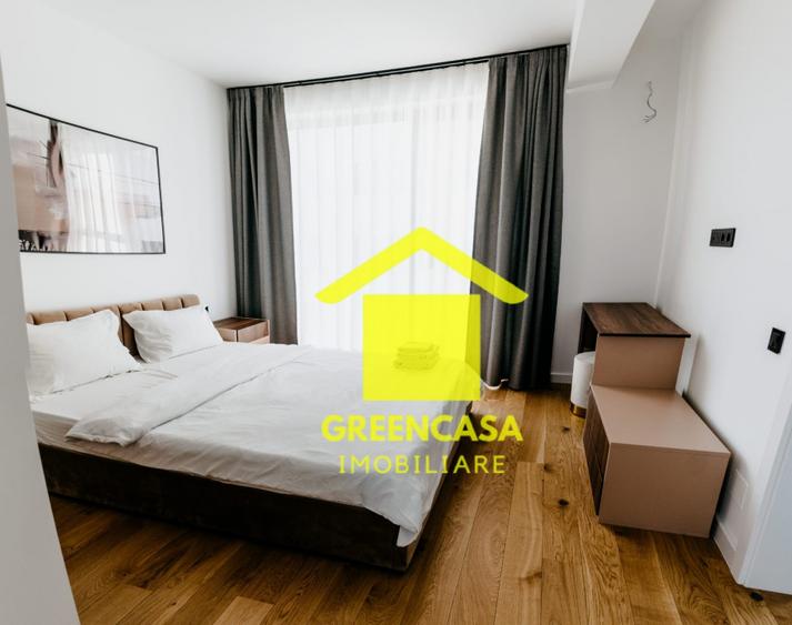 Apartament 3 camere , Lux , zona Taietura Turcului .