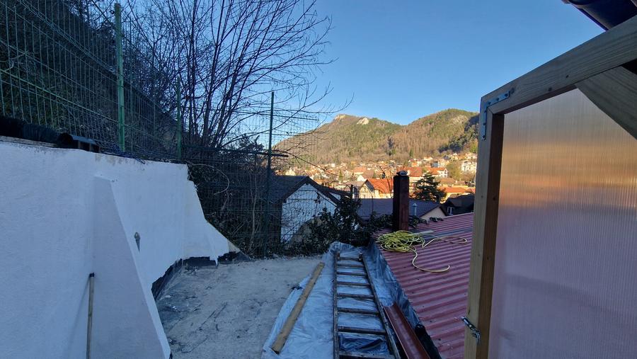 Apartament in casa Schei