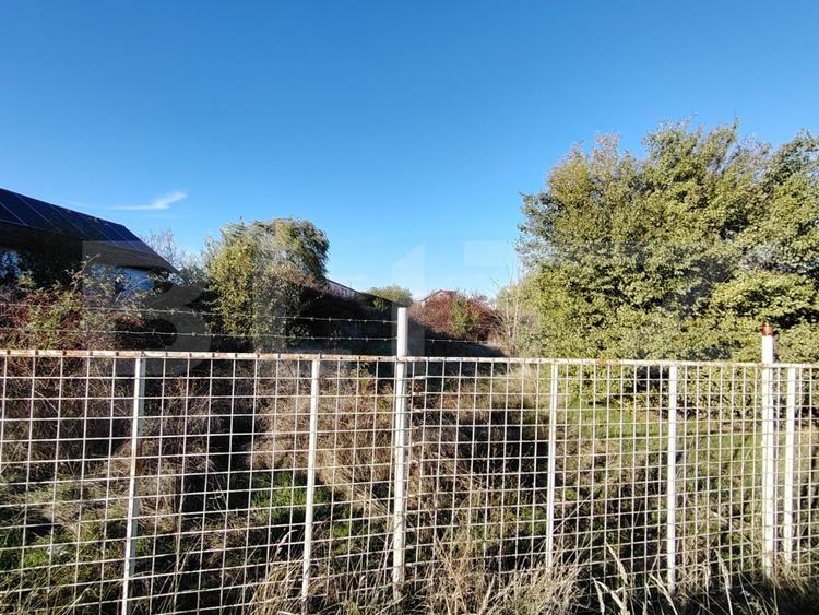 Teren intravilan POT 80%, Carcea 3081 mp, zona Metro / Robest