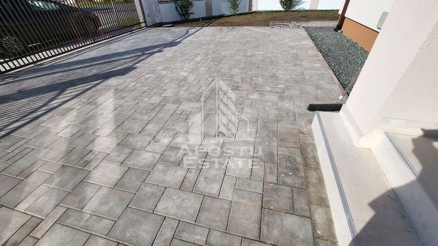 Duplex nou,5camere,despartit prin zid dublu,Dumbravita Cora