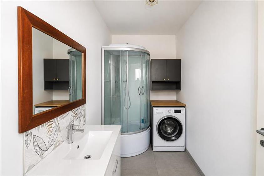 Casa familiala,3 dormitoare,incazire pardoseala,terasa,530 mp teren,Sanpetru, Br