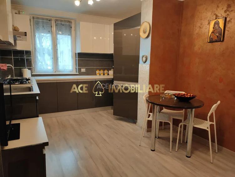2 Camere de inchiriat | 1 Decembrie 1918 | Metrou | Parcare - 2