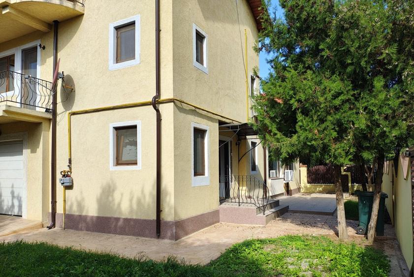 Vila duplex, garaj, zona Scoala Britanica