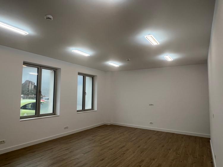 Apartament nou 3 camere, ideal birou, activității diverse, Armenească