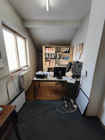 Spatiu mixt, hala + birouri, 525mp construiti, zona Bartolomeu