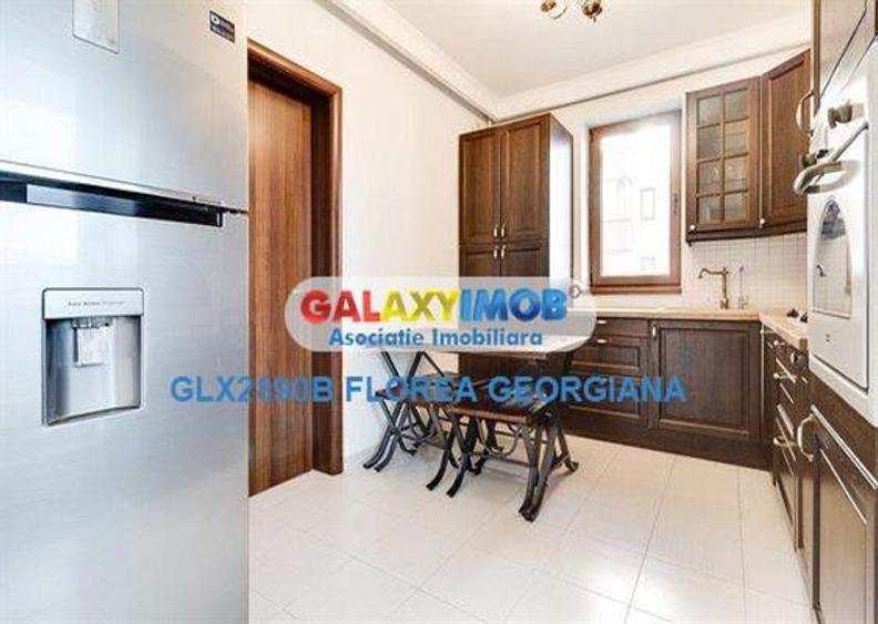Apartament exclusivist 4 camere de vanzare - Bd. Apicultorilor