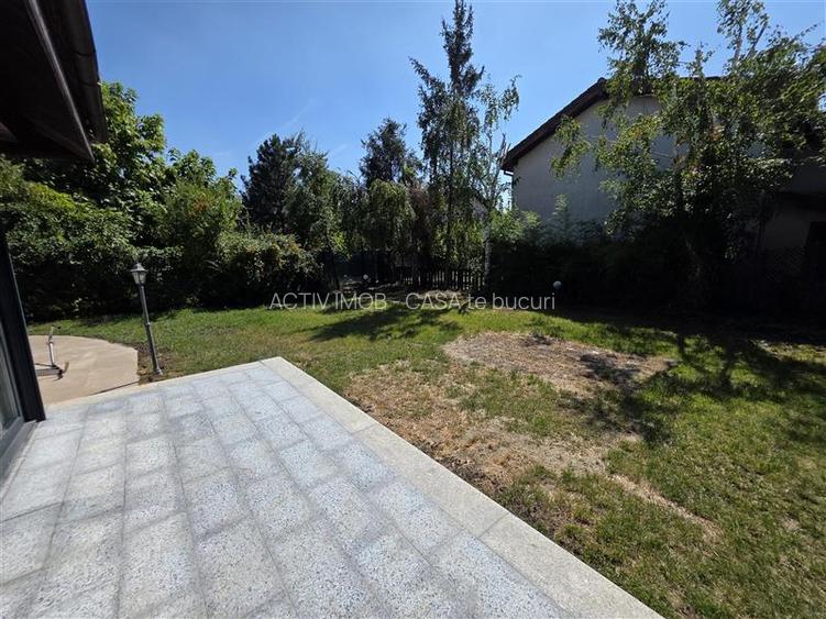 Vila cu piscina - Pipera - 5 camere - 3 bai - 218mp - 900mp teren