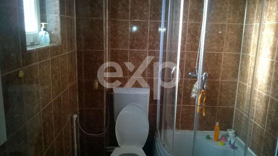 Casă spațioasă în Valea Mărului, cu anexa locuibilă și teren generos