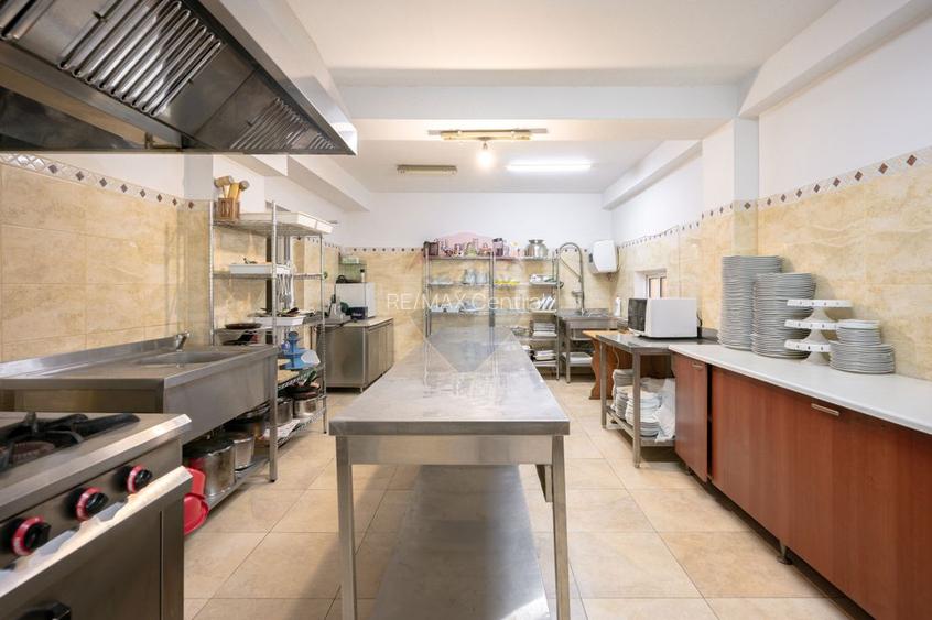 Cabană turistică, 12 camere cu restaurant, bucătărie + sală evenimente - 35