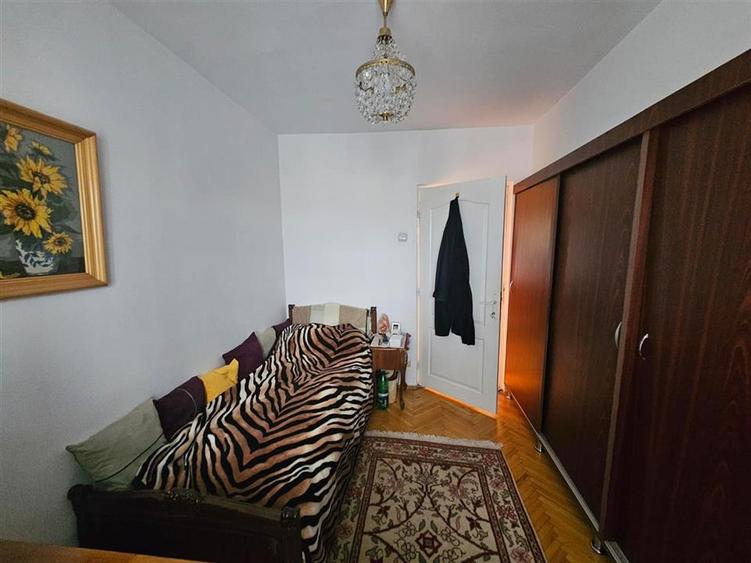 Apartament 4 camere - Hala Centrala