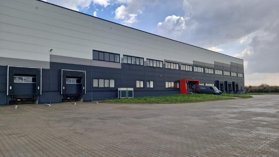 Depozit Centru Logistic de inchiriat Giarmata Timis 5000 M2 cu sau fara rafturi