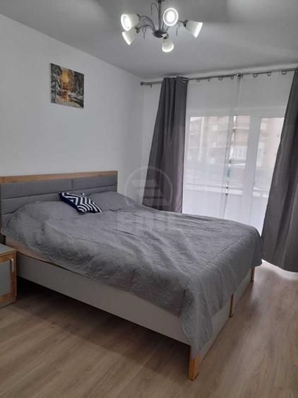 Apartament de 2 camere, semidecomandat, zona Porii