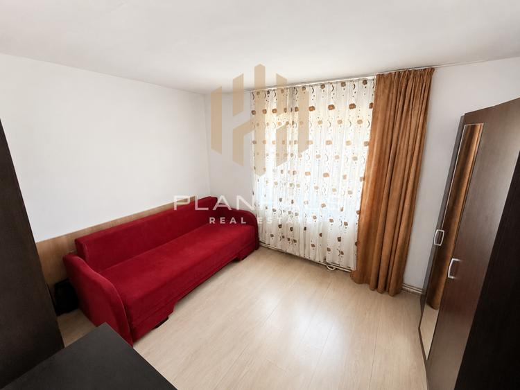 Apartament 2 camere,zona B-dul Traian Pizza Plus/Petru Rares