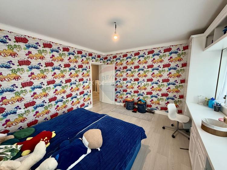 Casă / Vilă cu 5 camere de vânzare în zona Exterior Vest - 24